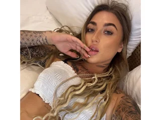 Anastasia_smallbutspicy LiveCam