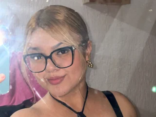 Angel_Petitee live cam
