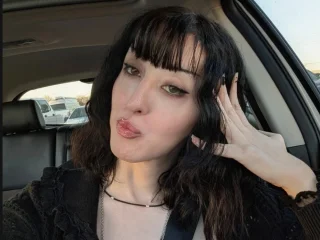 AngelicDahlia profile