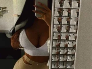 6livesex.com aniellykhaliffa19 livesex profile in latin cams