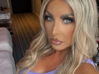 Ariana_38