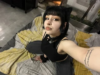 AshleyAlt