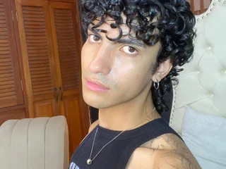 Cam boy AxelRush