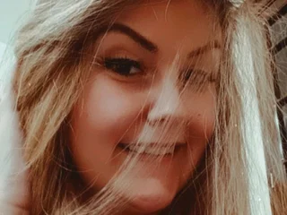 BellaBellaxxxx Live Cam