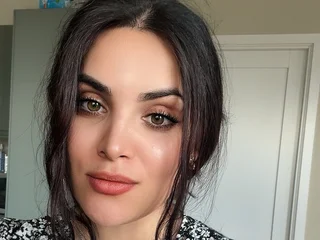 Bella_Bloom