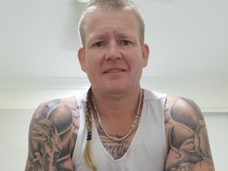 BennyinBrissy69 webcam