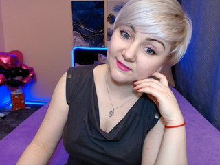 Blond_Pearl - Streamate Piercing Smoke Tattoo Girl 