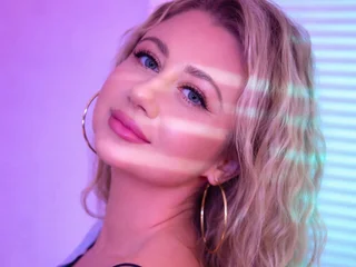 BlondieEve LiveCam
