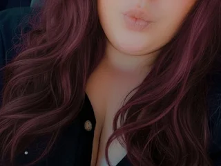 BustyBetty9878