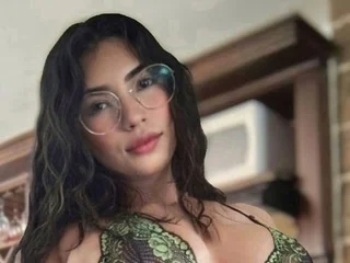 Carly_Roses