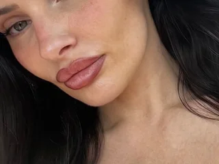 CharlotteQuinn20 live cam