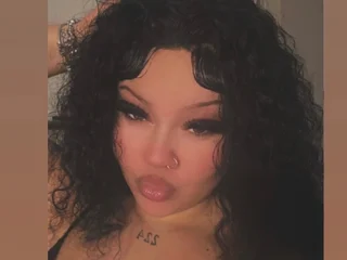 CurvyBabzX