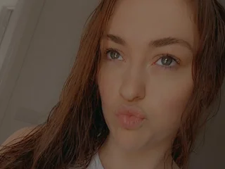 CurvyCalliexx live cam