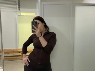 CurvyKatieexx