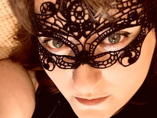 Curvygirllouisa LiveCam