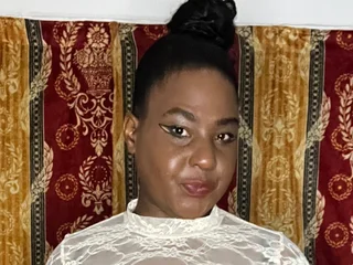 Curvysashia