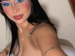 Dalilahot33
