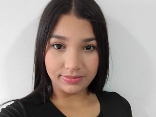 DaraRicci_mml Female Interactivevibe Adult Cam