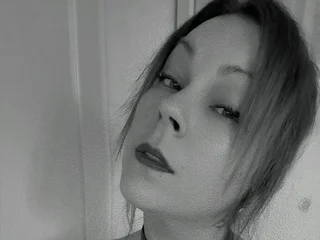 DarkEmy webcam profile - French