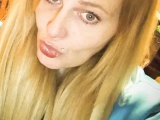 Deborahox22 live cam