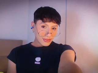 Dilan_bbyLive Porn Model Profile Image