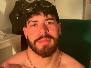 Dom&lowbar;Boy