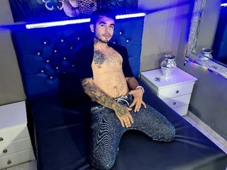 DostinJunior Porn Show