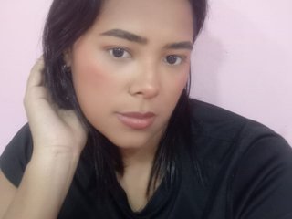 DulceNyraKm webcam