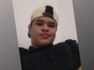 Eithan_1 live cam