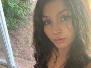 Elainah_Rose webcam livesex profile in petite cams