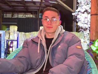 elian_cooo from jerkmate