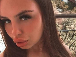 EllaEssexx