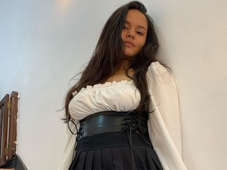 Emma_Hyll