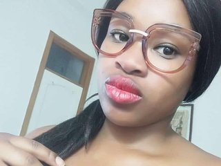 FLOWERLIPS - Streamate Deepthroat Piercing Spanking Girl 