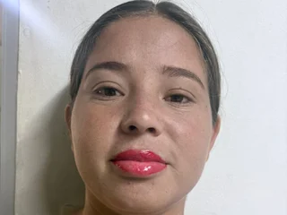 sexcityguide.com faniroa livesex profile in leo cams