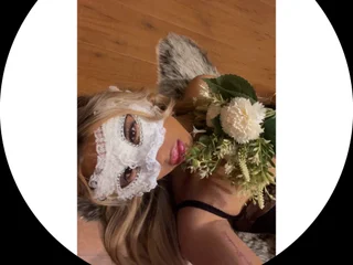 FieryBlondieLatinaX