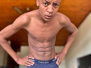FreakyNicky Porn Show