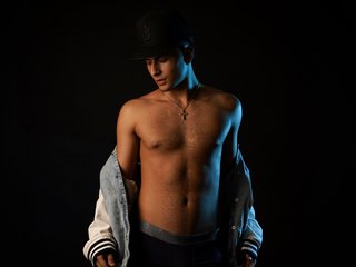 IamAres - Streamate Teen Piercing Footjob Boy 