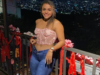 bestlivesexchat.com irlessa livesex profile in little-country-of-great-pleasure cams