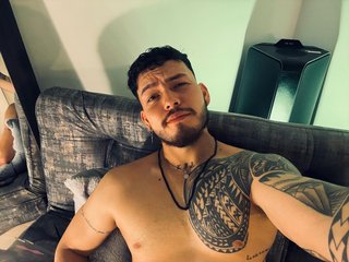 JaxRagnar Porn Show