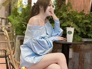 JeniferHana Live Cam