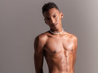 JulientSaint Live Webcam on Streamate