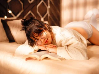 streamate juliette_art webcam profile pic via badgirlwebcam.com