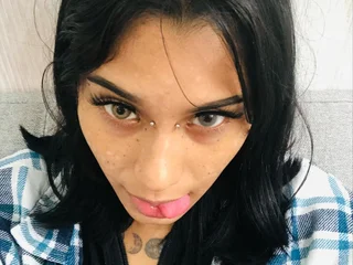 KIRAINFIERNO streamate