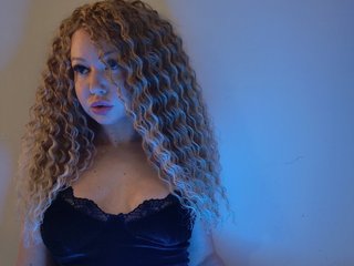 KatBigBum on Streamate