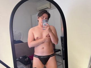 Kenzo22 Porn Show