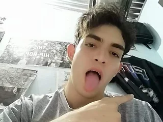 keytwoo18 from jerkmate