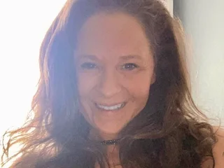 glamcambabes.com kirablue42 livesex profile in white-hair cams