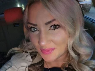 elivecams.com KtlynSummers livesex profile in bald cams
