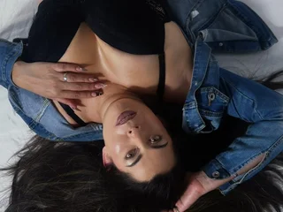 Lara_Pau
